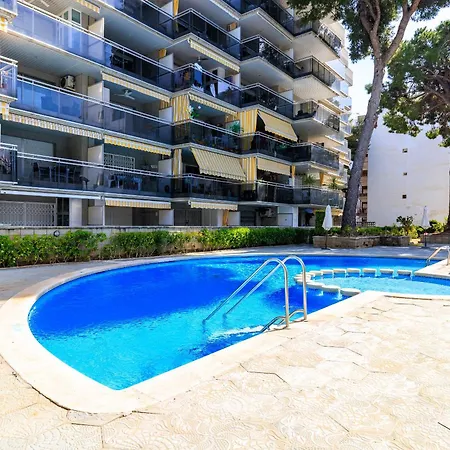 Uhc Montblanc Apartament Salou