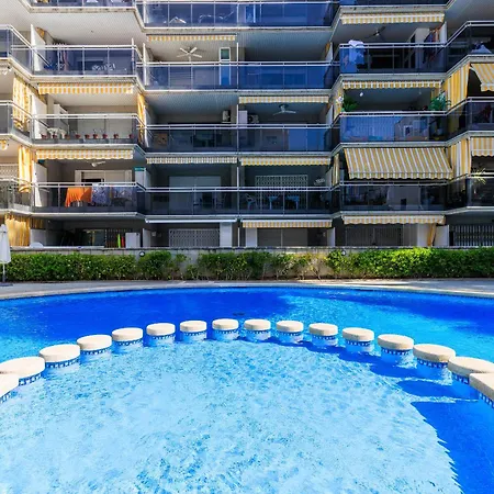 Uhc Montblanc Apartament *